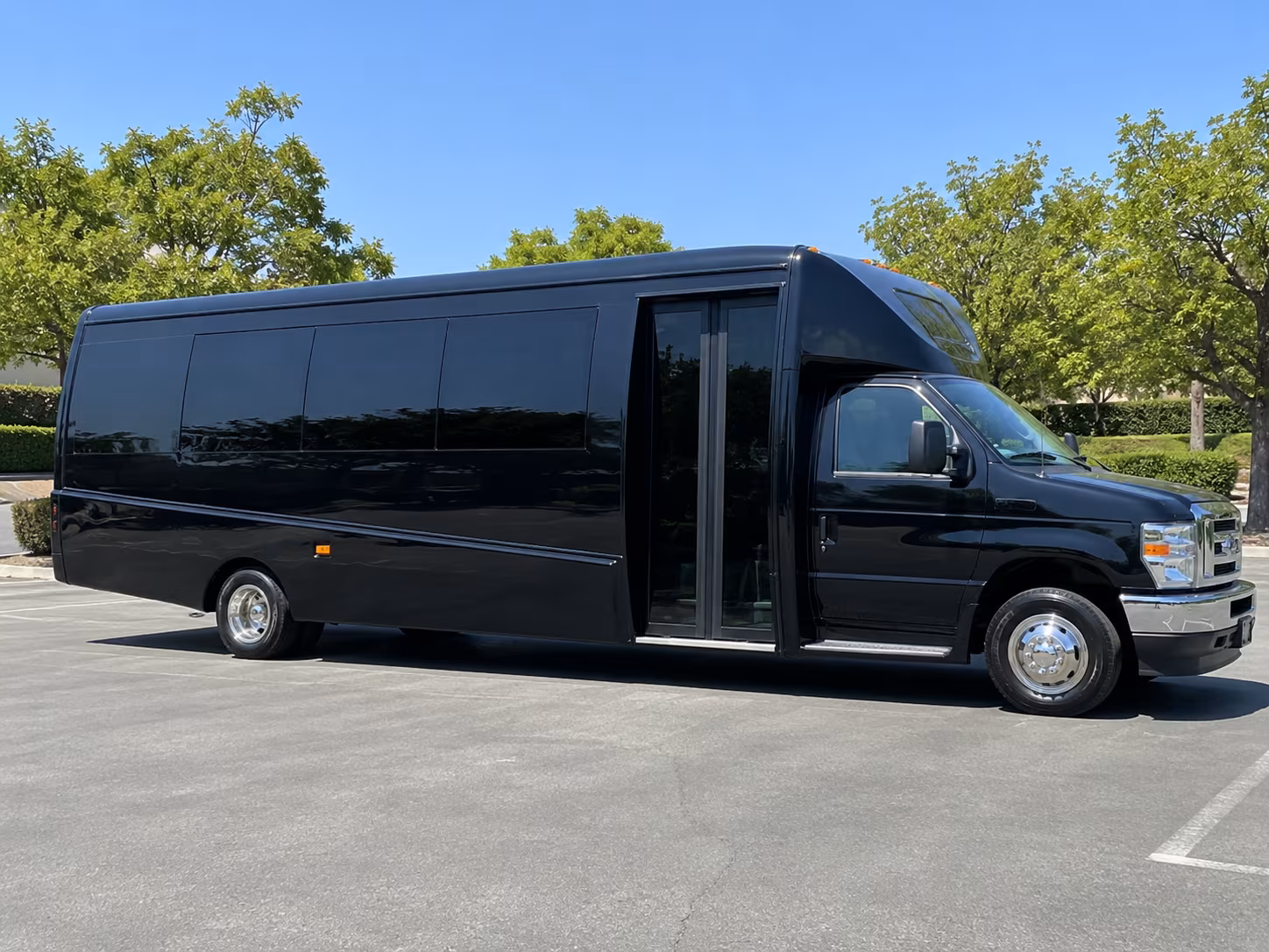 find the perfect transportation for your next wedding 1