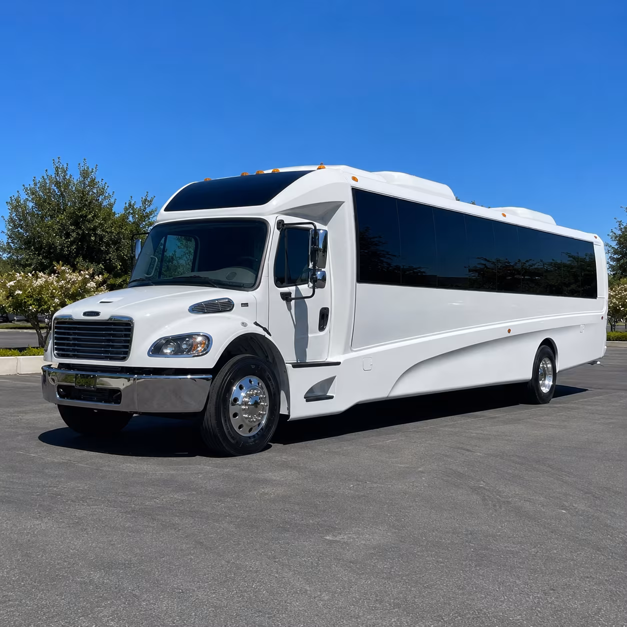 shuttle buses to first avenue palace theatre and minneapolis club venues